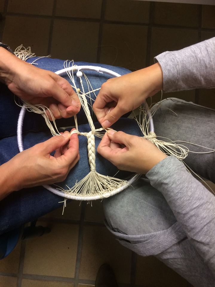 Samen werken tijdens teamuitje
